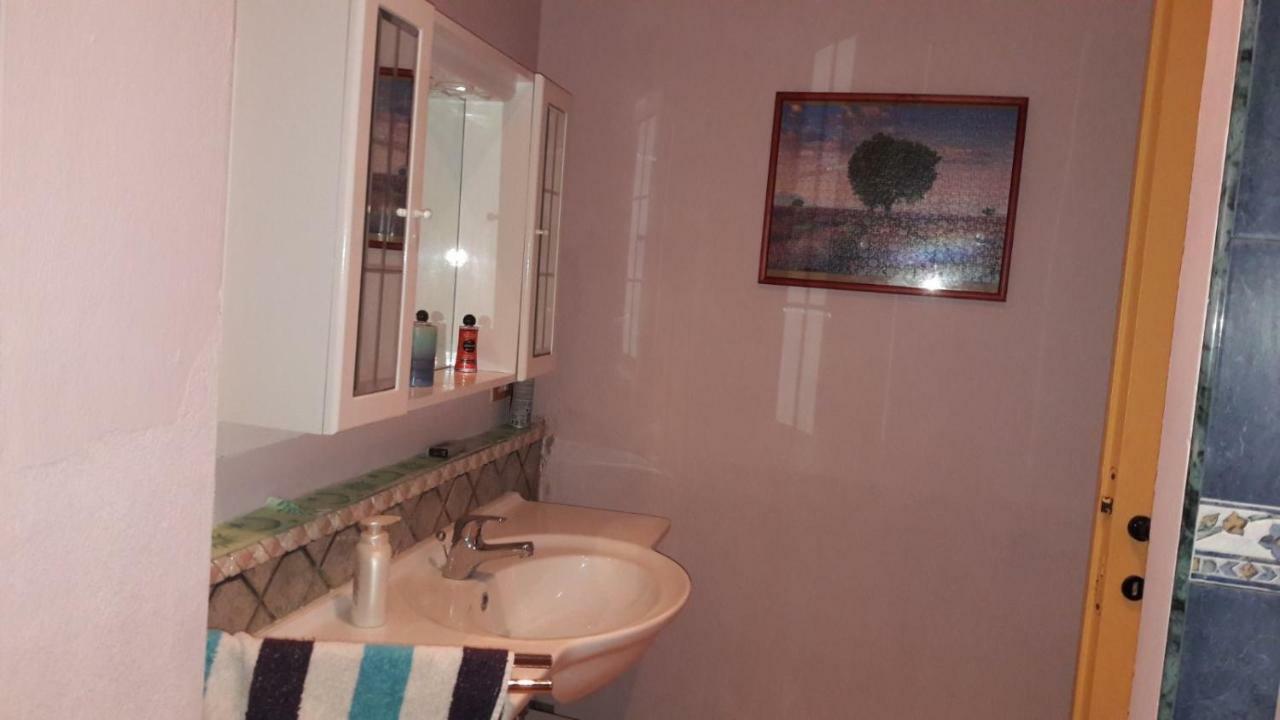 Flamingo House Villa Quartu Sant'Elena Eksteriør billede